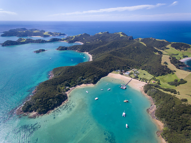 new-zealand-bay-of-islands-otehei-bay-exploregroup