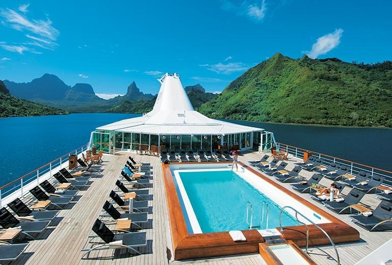 small ship cruise tahiti
