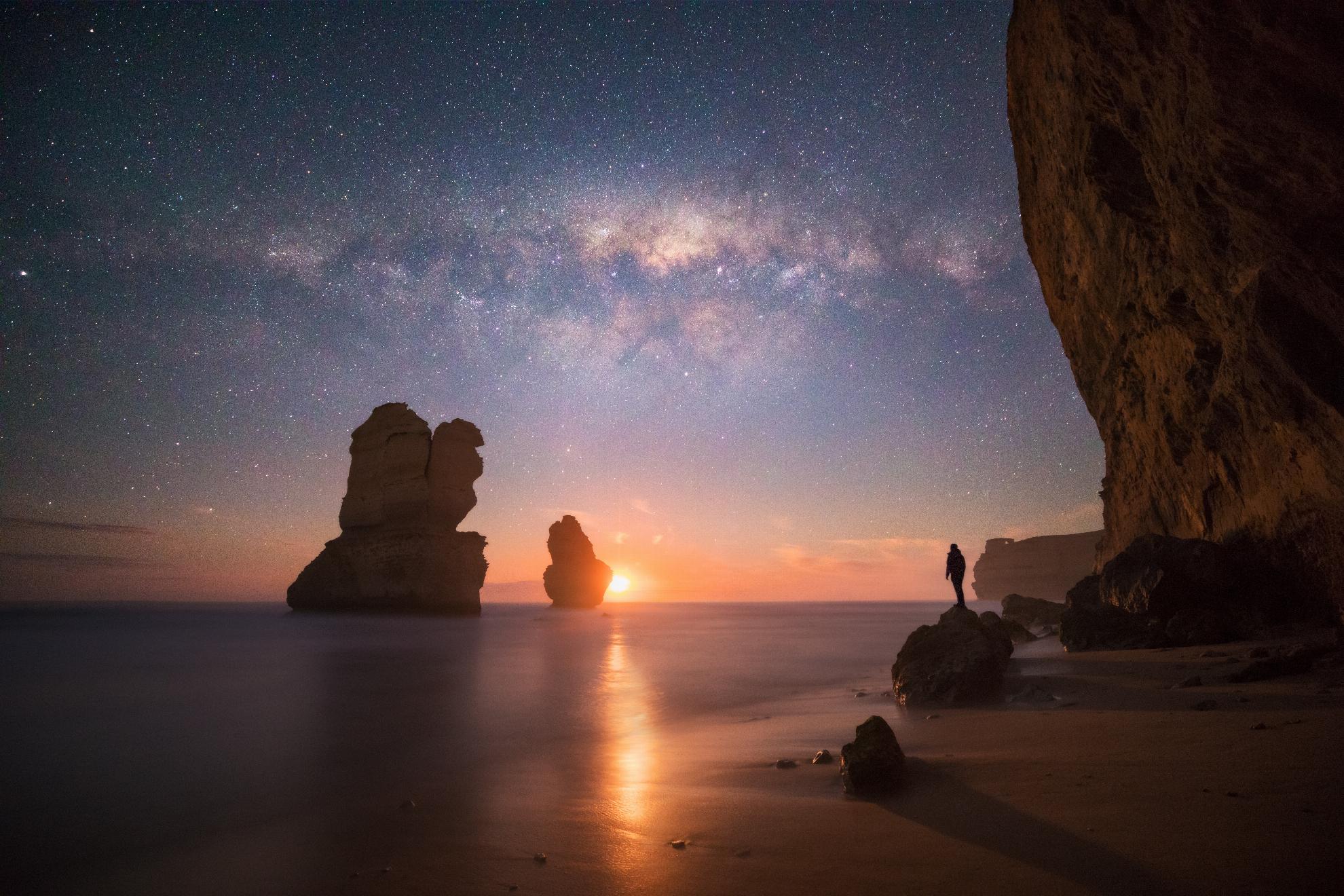 australia-victoria-great-ocean-road-sunset