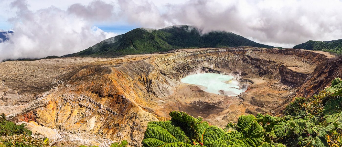costa-rica-poas-volcano