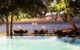 tahiti-papeete-le-tahiti-pearl-pool-dining