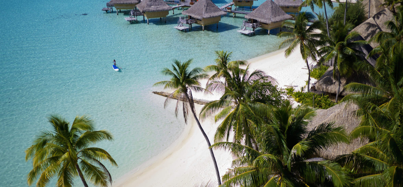 tahiti-bora-bora-intercontinental-le-moana-resort-beach