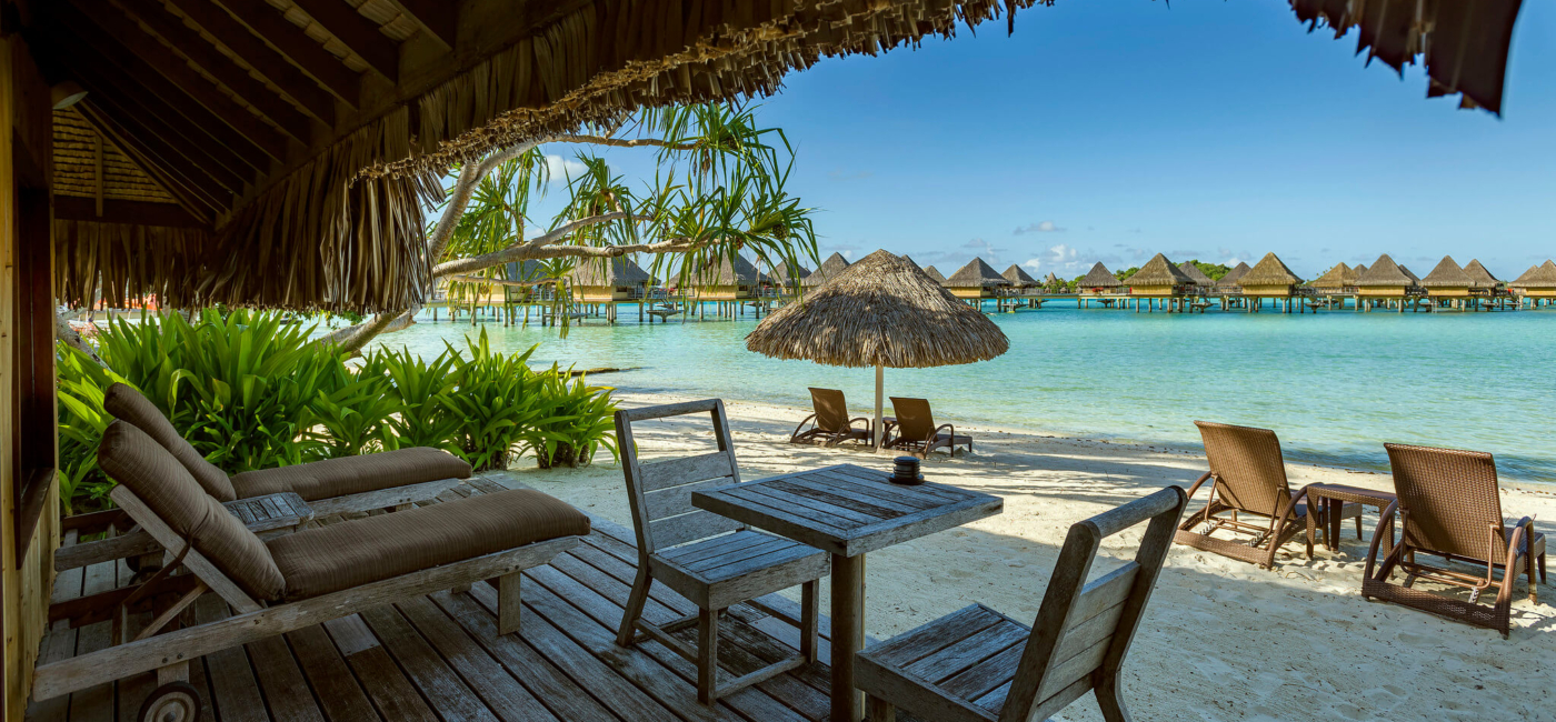 tahiti-bora-bora-intercontinental-le-moana-resort-beach-bungalow-view