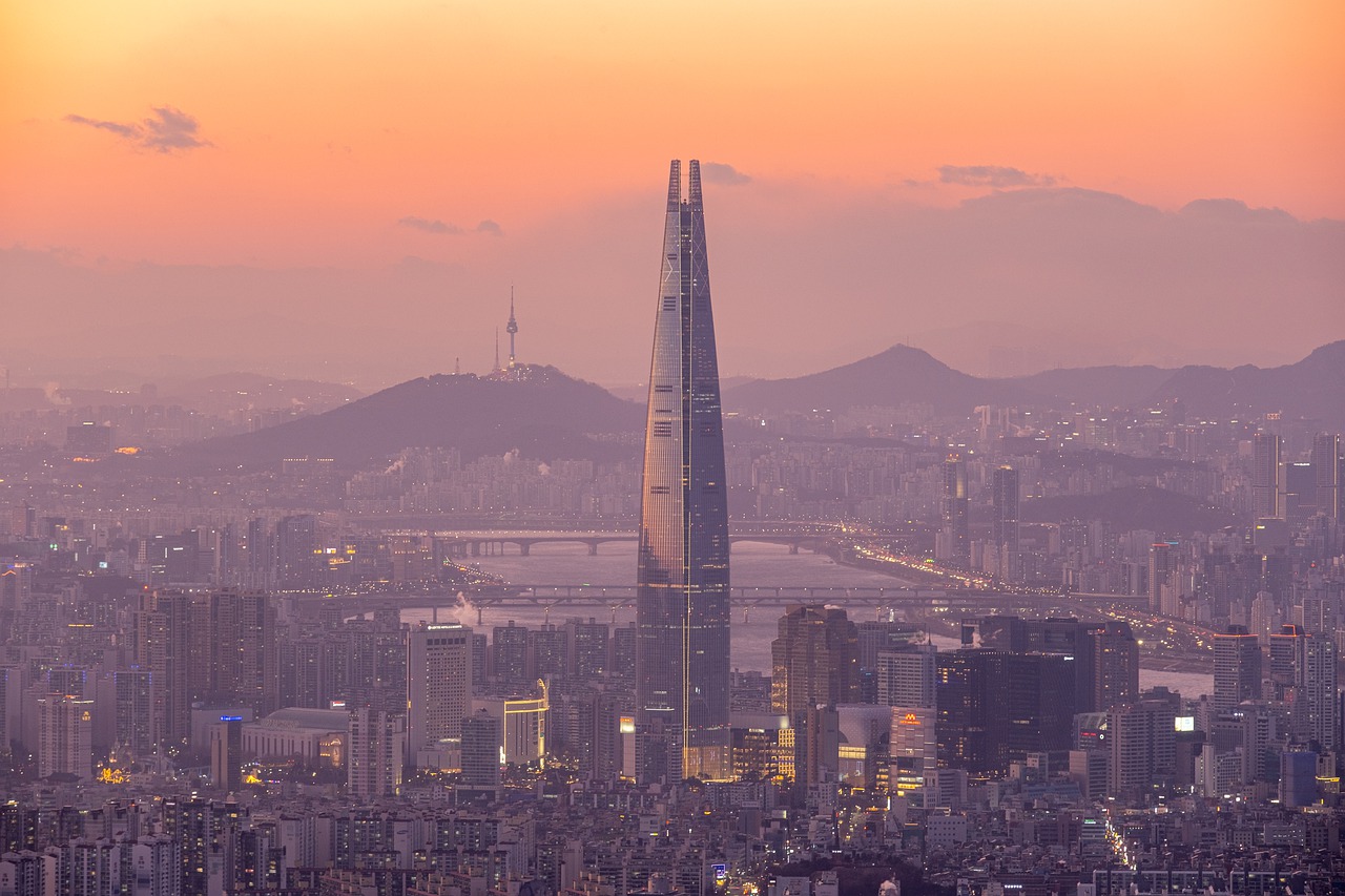 korea-seoul-Lotte-tower-buildings-7762647_1280 PB RF