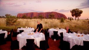 australia-nt-uluru-ayers-rock-sounds-silence-TA