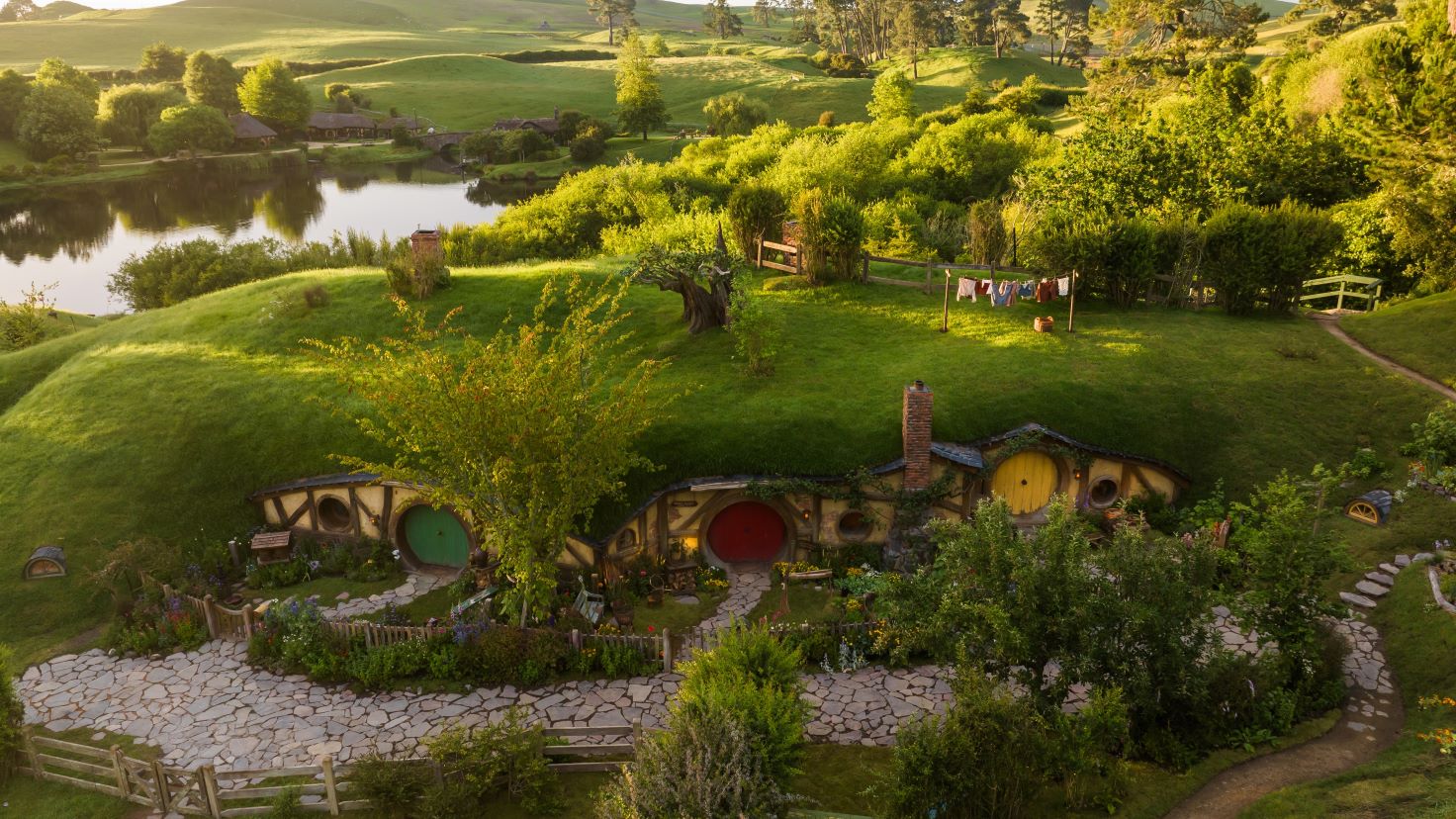 new-zealand-hobbiton-movie-set-above