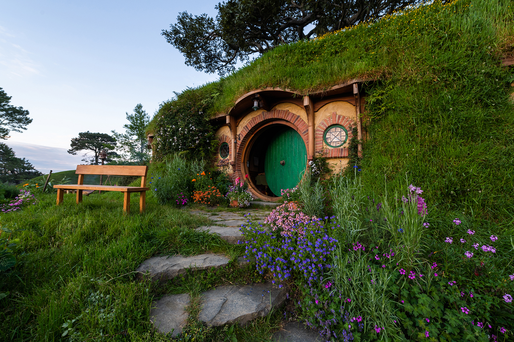 new zealand hobbiton nov 2019 sjp 6 - Honeymoons With a Difference: Cook Islands Bliss and a New Zealand Road Trip new-zealand-hobbiton_nov-2019