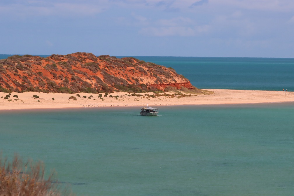 australia-western-cruise-coral-expeditions-cape-peron