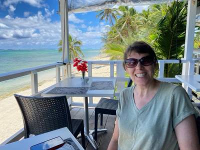 DUT Jane cook islands beach dining - Jane